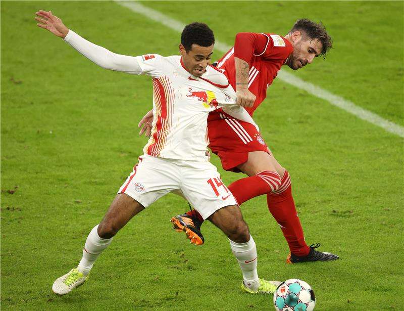 مارتينيز أمام لايبزيج