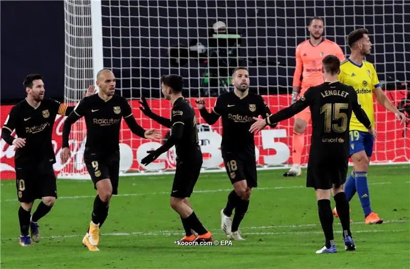 ?i=epa%2fsoccer%2f2020-12%2f2020-12-05%2f2020-12-05-08865298_epa