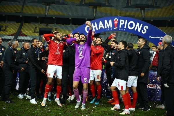 لاعبو الأهلي