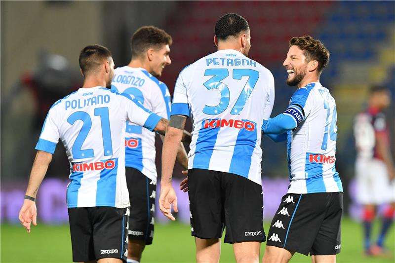 لاعبو نابولي 