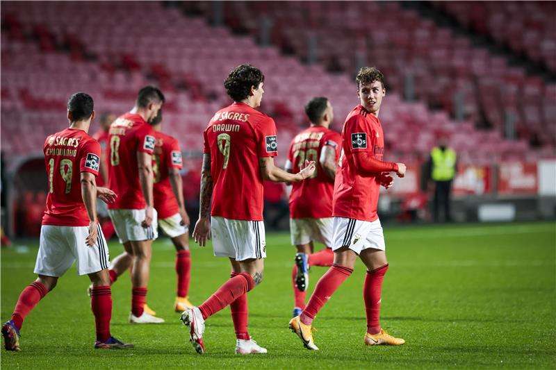 لاعبو بنفيكا 