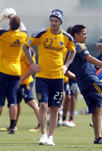 2011-02-242011-02-24t230754z_01_axg02_rtridsp_3_soccer_reuters