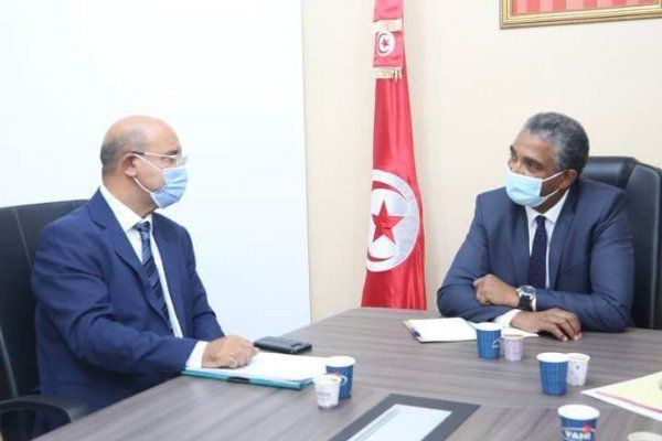 الفالح مع وزير الرياضة كمال دقيش