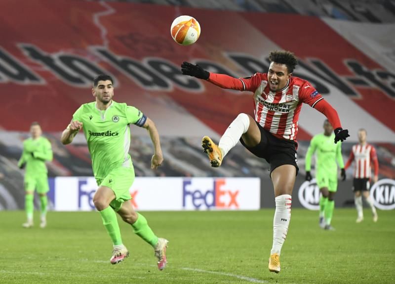 2020-12-10t183925z_1777238625_up1egca1ftp1t_rtrmadp_3_soccer-europa-psv-omo-report_reuters