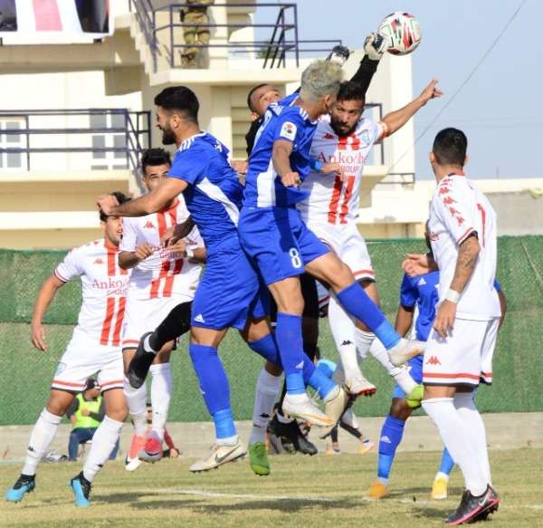 من مباراة القوة الجوية والديوانية