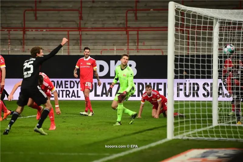 ?i=epa%2fsoccer%2f2020-12%2f2020-12-12%2f2020-12-12-08880192_epa