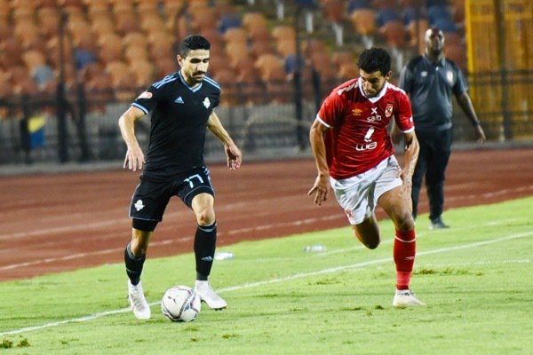 لقاء سابق بين الأهلي وبيراميدز