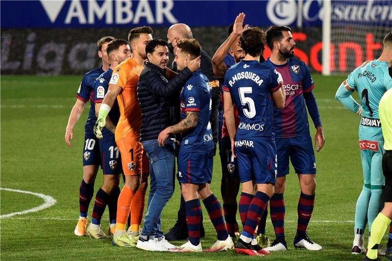 لاعبو هويسكا