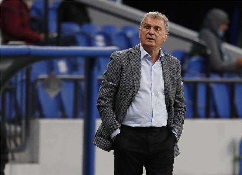 يوبيشا تومباكوفيتش 