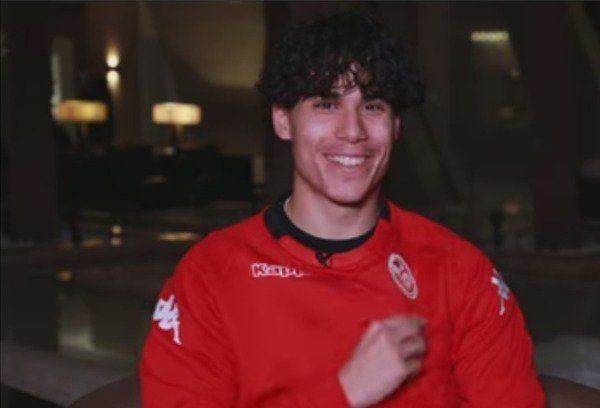 حسن العياري بزي منتخب تونس