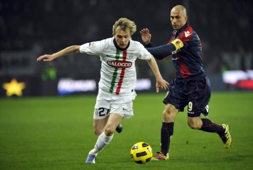 2011-02-262011-02-26t203006z_01_tur103_rtridsp_3_soccer-italy_reuters