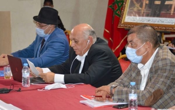 من الاجتماع