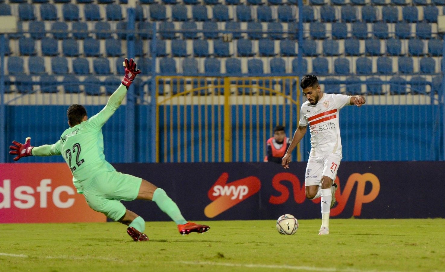 أوناجم في مباراة الزمالك وبيراميدز