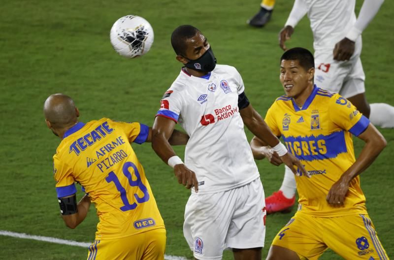 2020-12-20t072310z_1837007267_mt1usatoday15338547_rtrmadp_3_soccer-2020-scotiabank-concacaf-champions-league-semifinals-tigres-uanl-mex-at-cd-olimpia-hon_reuters
