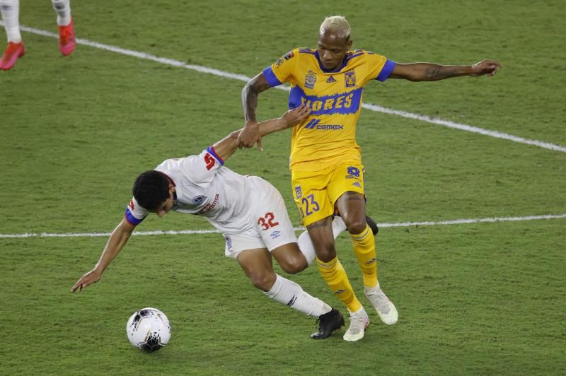2020-12-20t031141z_2080967363_mt1usatoday15337835_rtrmadp_3_soccer-2020-scotiabank-concacaf-champions-league-semifinals-tigres-uanl-mex-at-cd-olimpia-hon_reuters