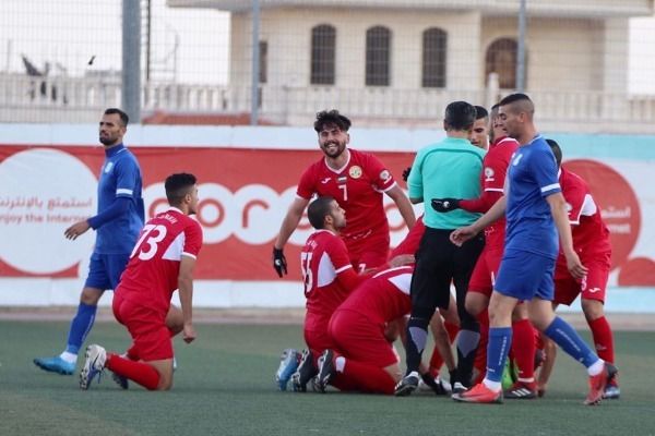 فرحة لاعبي البيرة