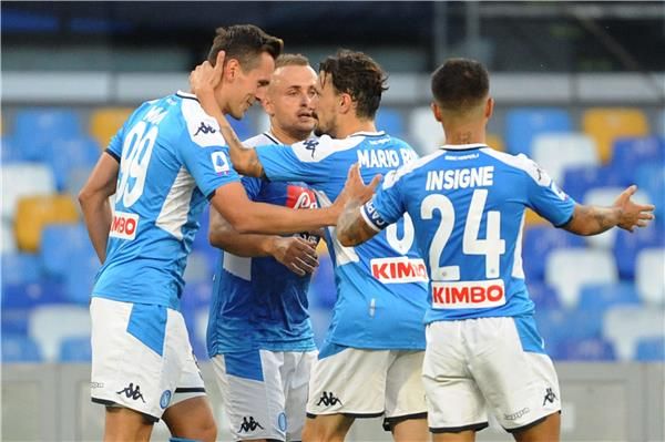 لاعبو نابولي