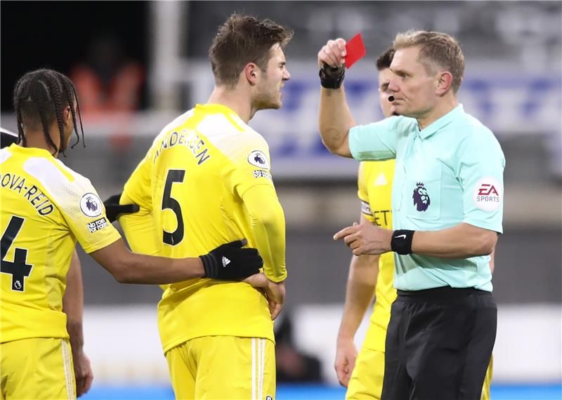 لحظة طرد أندرسن 