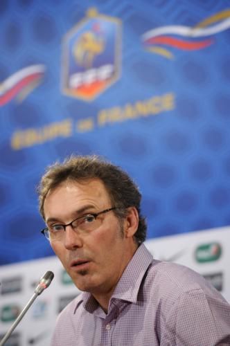 2011-02-032011-02-03t151731z_01_par08_rtridsp_3_soccer-friendly-france_reuters