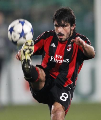 2010-11-23t210617z_01_chp07_rtridsp_3_soccer-champions_reuters