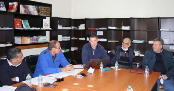 من الاجتماع