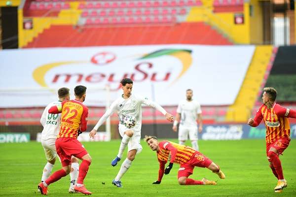 جانب من لقاء قونيا سبور وقيصري