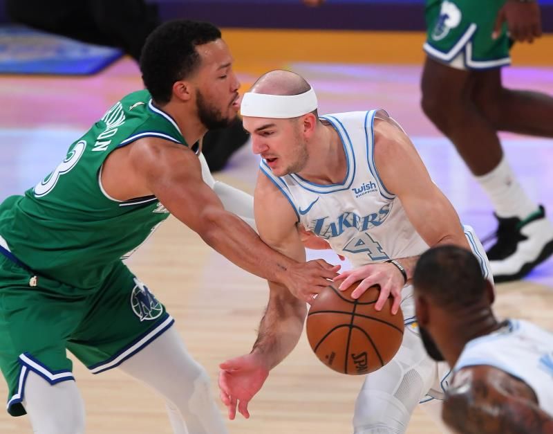 2020-12-26t022841z_1787315786_mt1usatoday15360308_rtrmadp_3_nba-dallas-mavericks-at-los-angeles-lakers_reuters