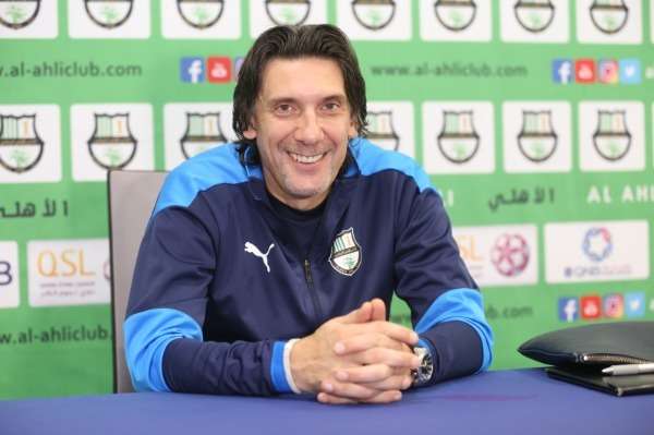 نيبوشا يوفوفيتس