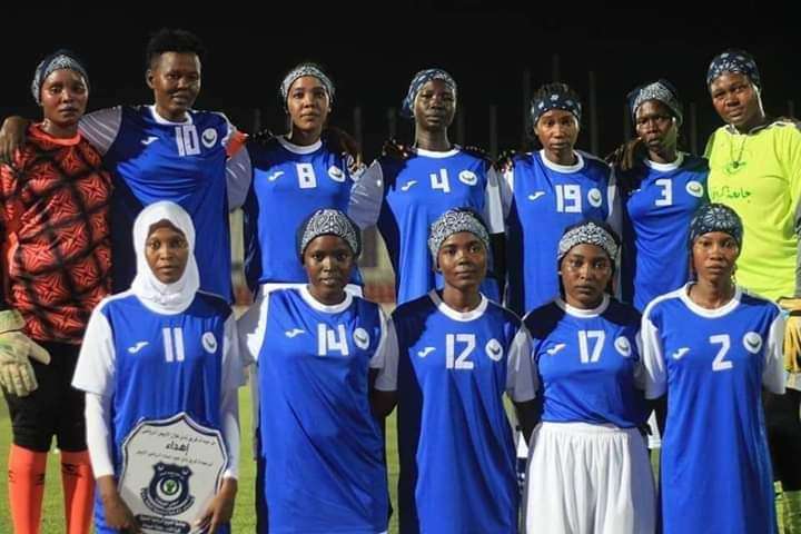 سيدات الهلال الاُبَيِّض