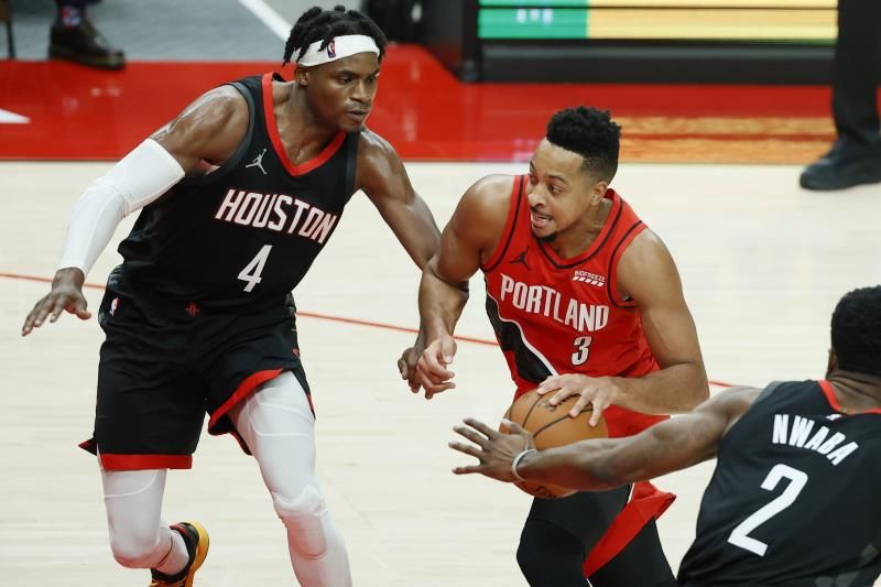 2020-12-27t041909z_1227865215_mt1usatoday15363708_rtrmadp_3_nba-houston-rockets-at-portland-trail-blazers_reuters
