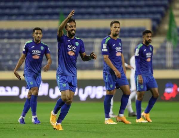 لاعبو الفتح