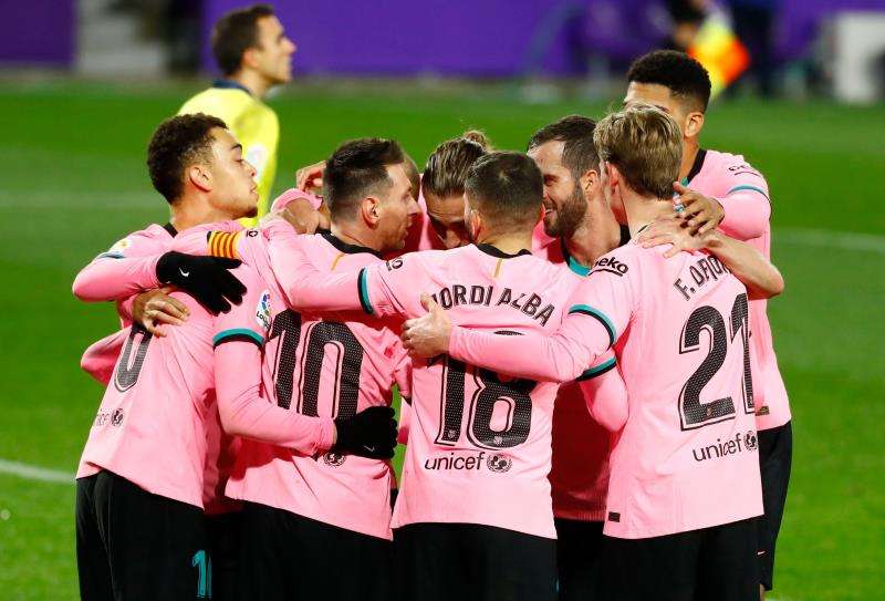 لاعبو برشلونة