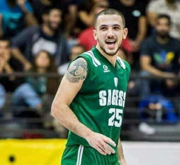 علي مزهر 