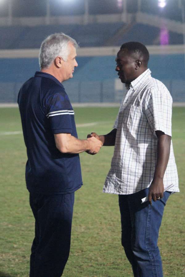 زوران مانولوفيتش