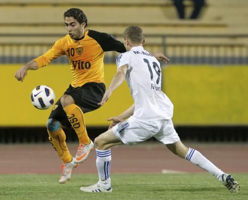 2011-03-012011-03-01t191911z_01_kuw08_rtridsp_3_soccer-asia_reuters