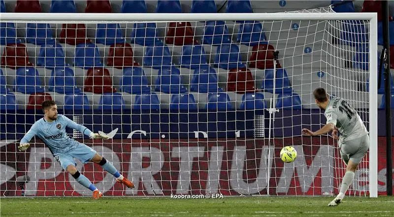 ?i=albums%2fmatches%2f2051080%2f2020-12-29-08910568_epa