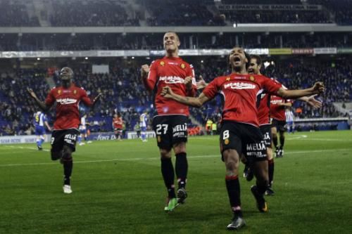 2011-03-012011-03-01t214302z_01_bar117_rtridsp_3_soccer-spain_reuters