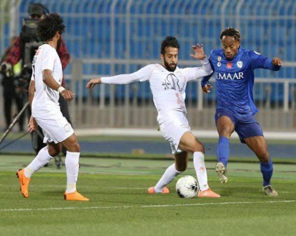 لقاء سابق بين الهلال والشباب