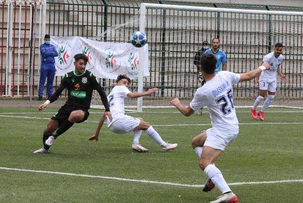 جانب من مباريات الدوري