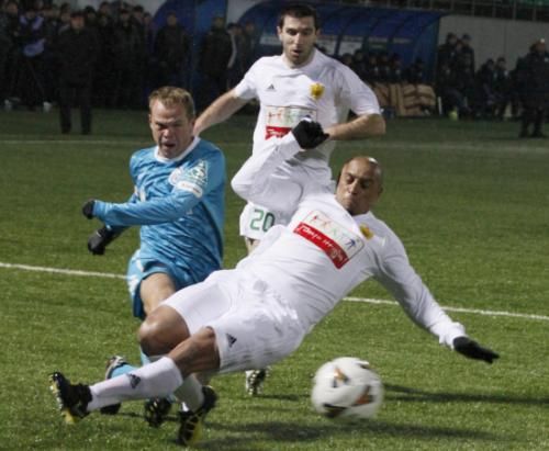 2011-03-012011-03-01t171543z_01_gro04_rtridsp_3_sport-europe-russia-carlos_reuters