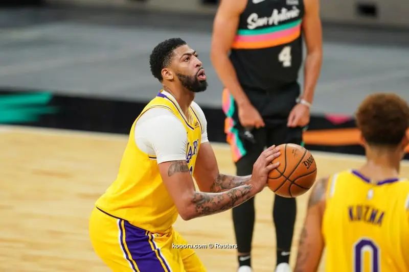 ?i=reuters%2f2021-01-02%2f2021-01-02t034638z_2109982378_mt1usatoday15386842_rtrmadp_3_nba-los-angeles-lakers-at-san-antonio-spurs_reuters