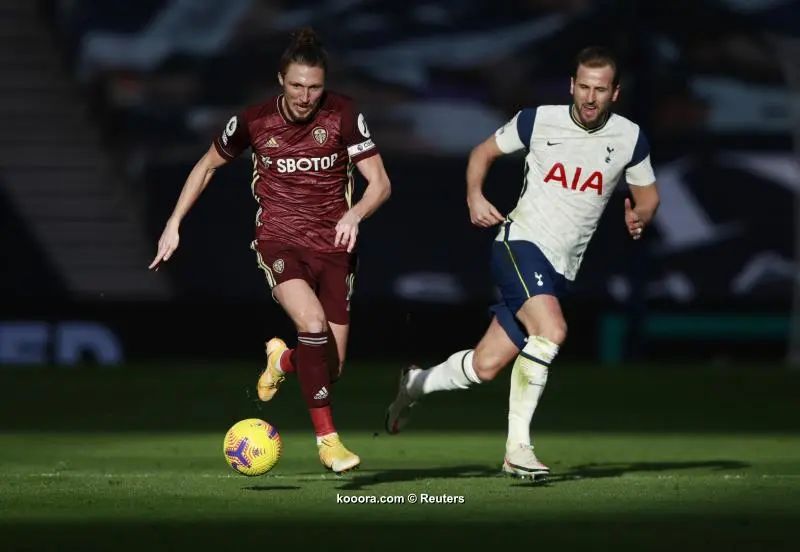 ?i=reuters%2f2021-01-02%2f2021-01-02t130141z_1512564185_up1eh12106twh_rtrmadp_3_soccer-england-tot-lee-report_reuters