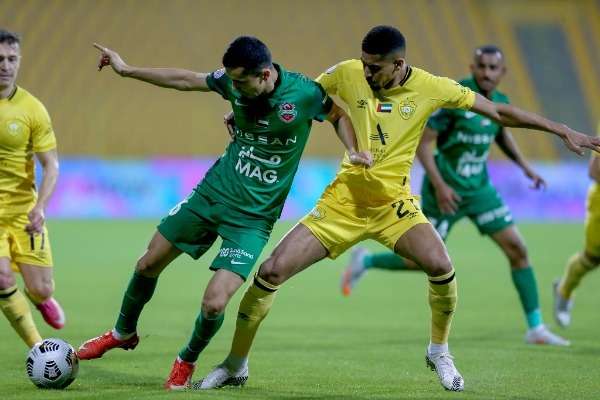 من الدوري الإماراتي