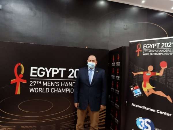 الدكتور أحمد الشيخ