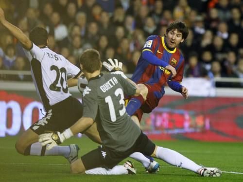 2011-03-022011-03-02t215729z_01_mad701_rtridsp_3_soccer-spain_reuters