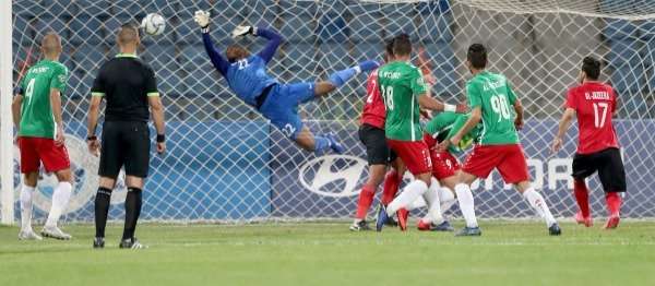 من لقاء سابق بين الوحدات والجزيرة