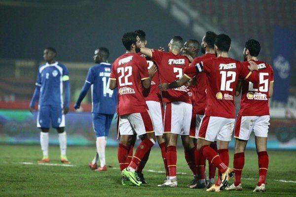 لاعبو الأهلي