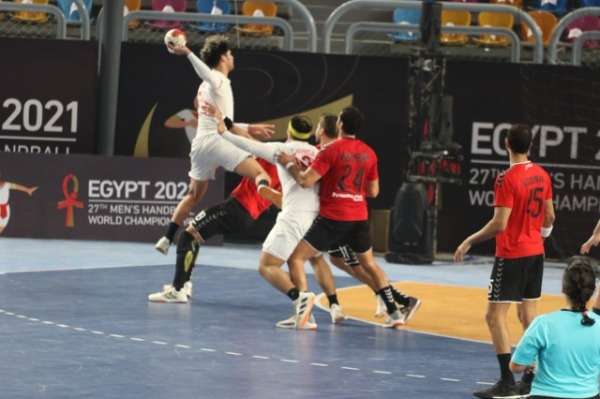 لقطة من المباراة