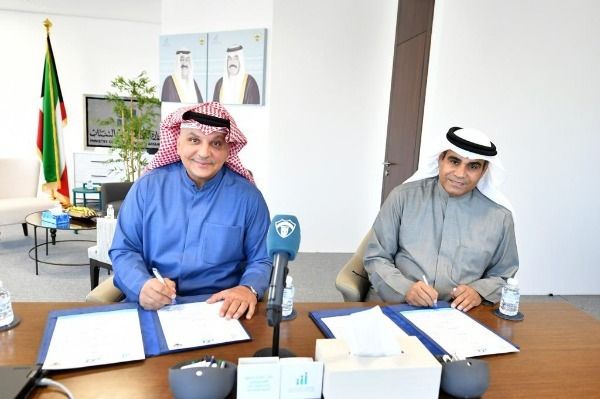 خلال التوقيع