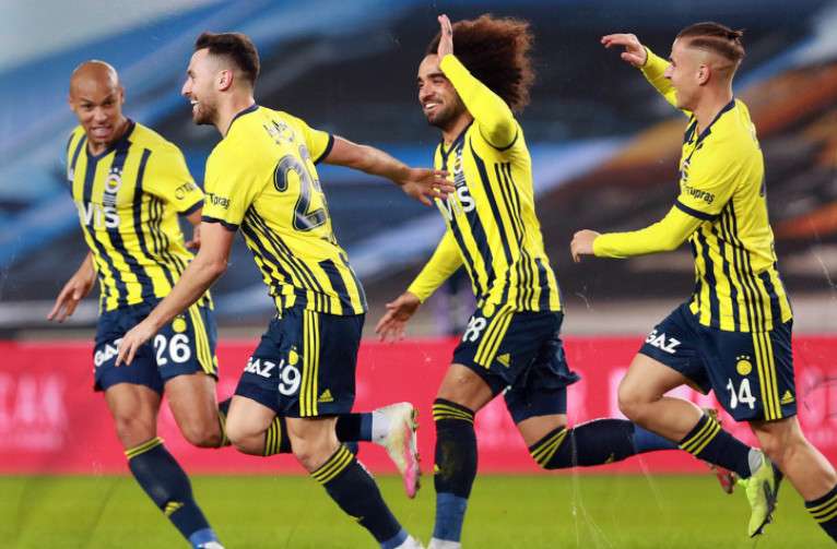 فرحة لاعبي فنربخشة 